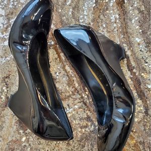 Jessica Simpson Black vegan patent leather wedge heels
